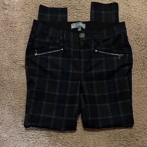 Wit & Wisdom Black Plaid Shorts with Zipper Accents